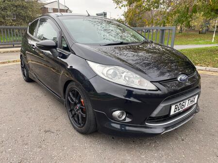 FORD FIESTA 1.6 Metal