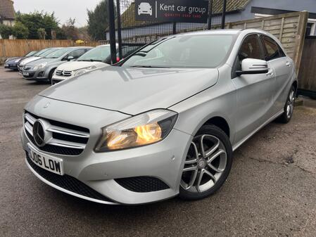 MERCEDES-BENZ A CLASS 1.6 A180 BlueEfficiency Sport